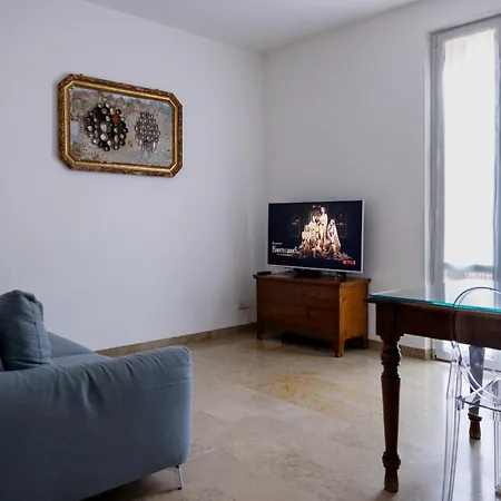 Boutique Apartment Cà Monastero Vérone Extérieur photo